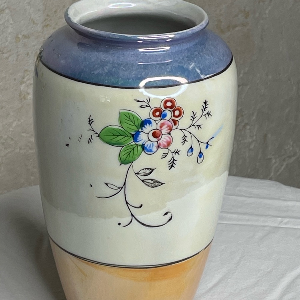 Antique Lusterware Vase - Picture 2 of 5